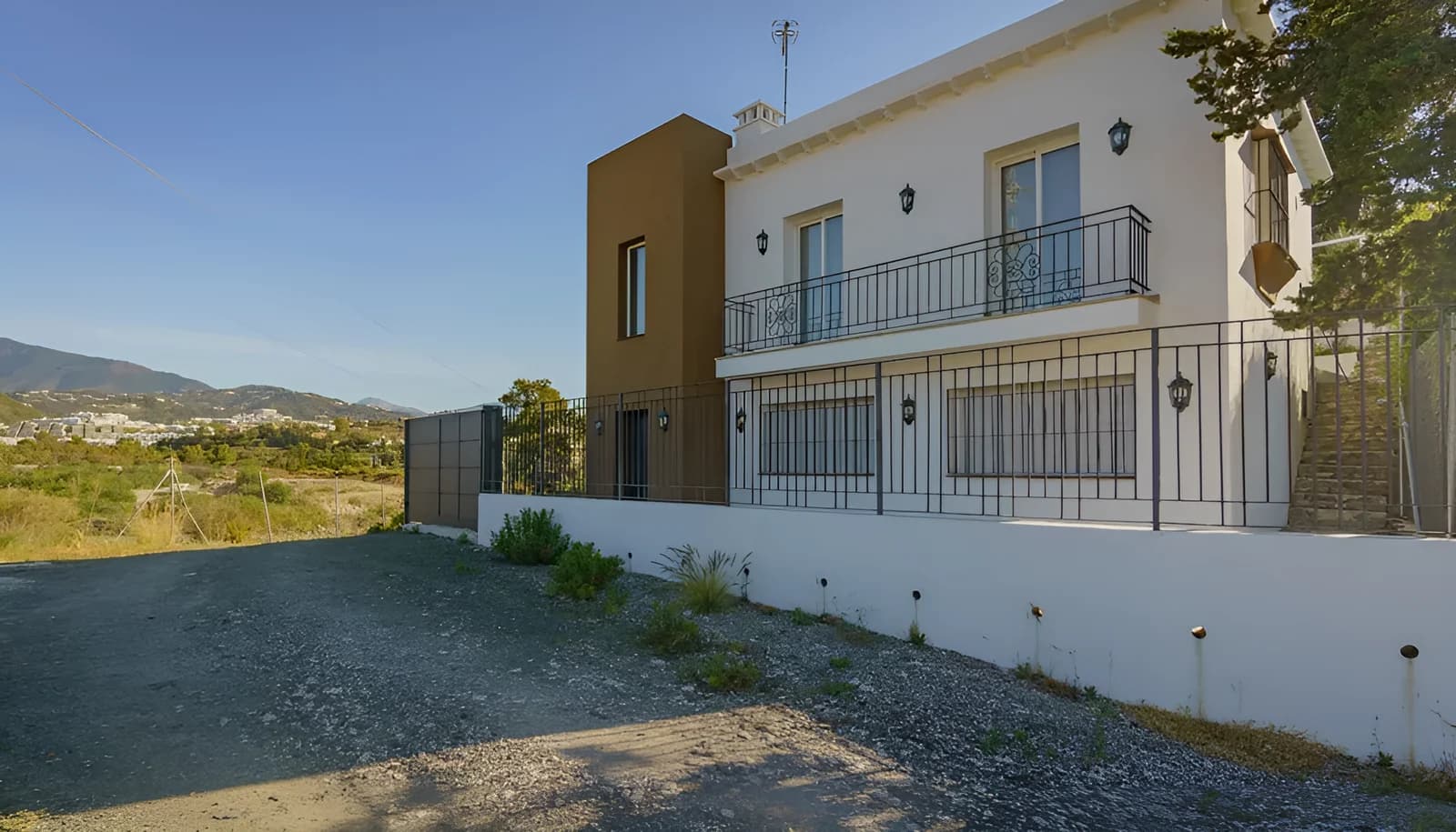 Houses in Camino de la Granadilla, 41, Guadalmina Alta