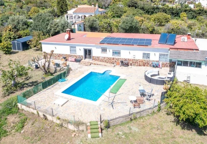 Country house in Estepona, Malaga