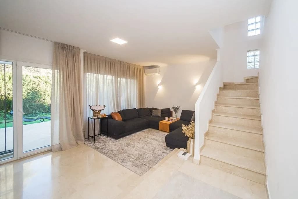 Townhouse for sale in Platja d'Aro, Castell-Platja d'Aro